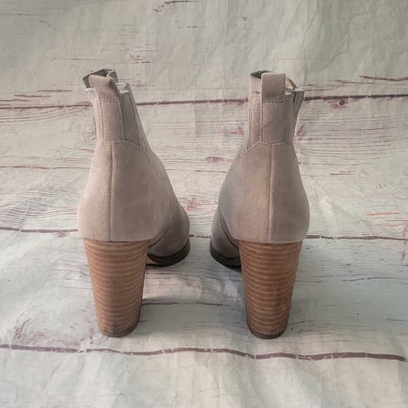 Marc Fisher Alva Suede Bootie Size 6 - Picture 4 of 8